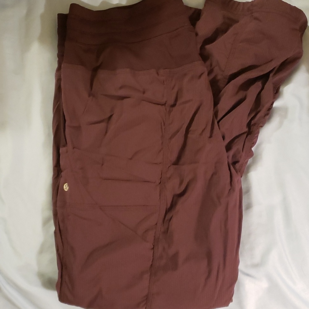 Lululemon reg studio pants